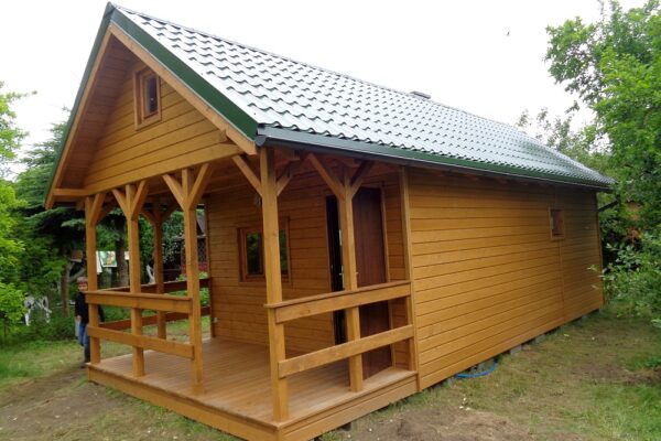 Domek letniskowy D1 ogrodowy z kominkiem